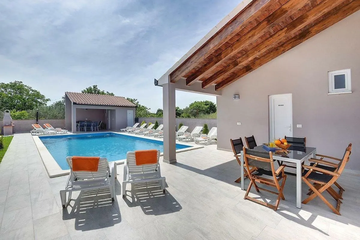Villa Marcelia Pula 0*,  Kroatien