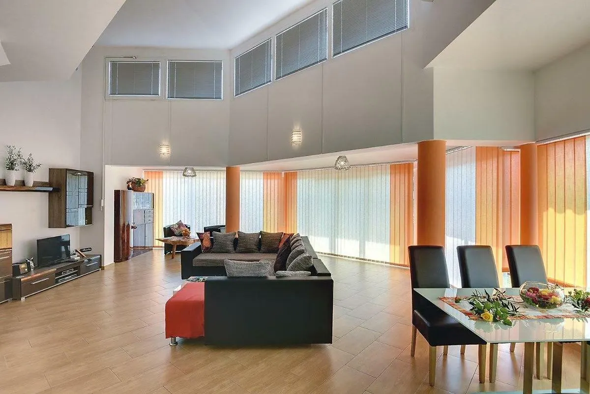 בית נופש פולה Villa Marcelia קרואטיה